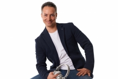 Bílé repro, sluchátky i boty :-) DJ Radek Šiml Dj Sunface