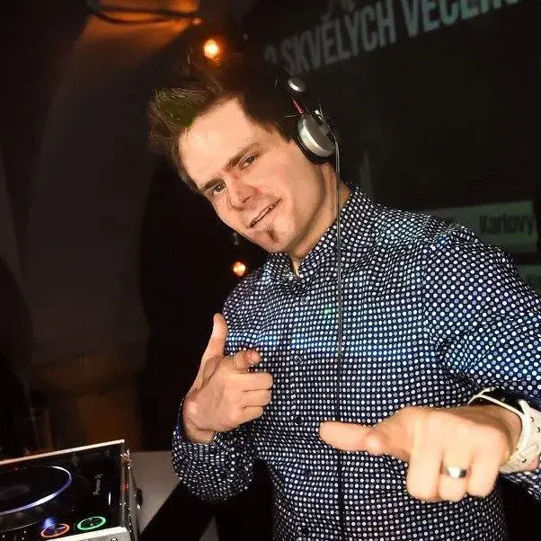 Dj na svatbu Leoš