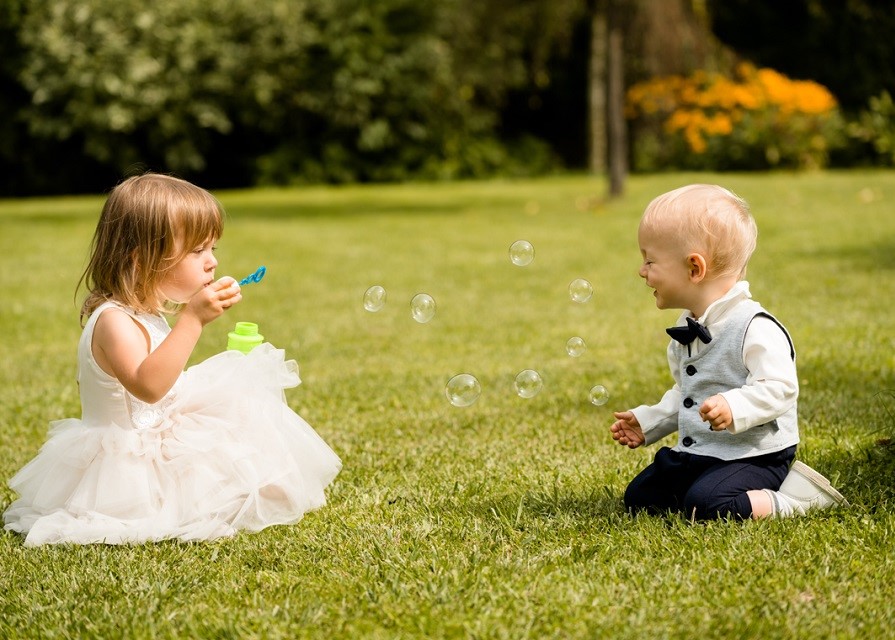 Malé děti na svatbě
